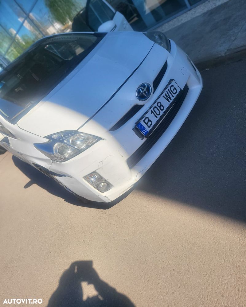 Toyota Prius HSD Luna - 3