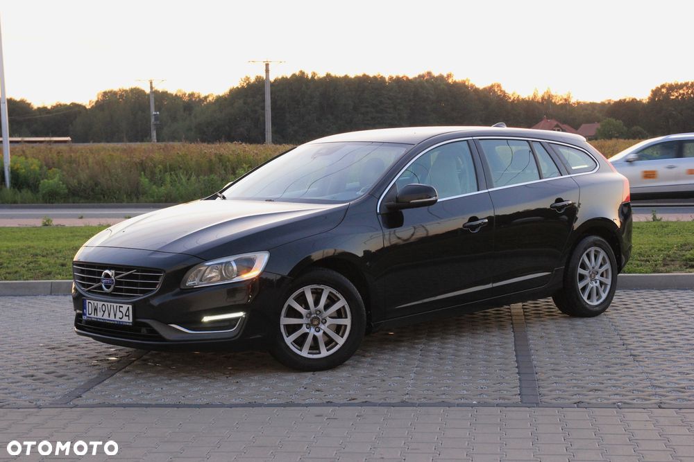 Volvo V60 D4 AWD Summum - 8