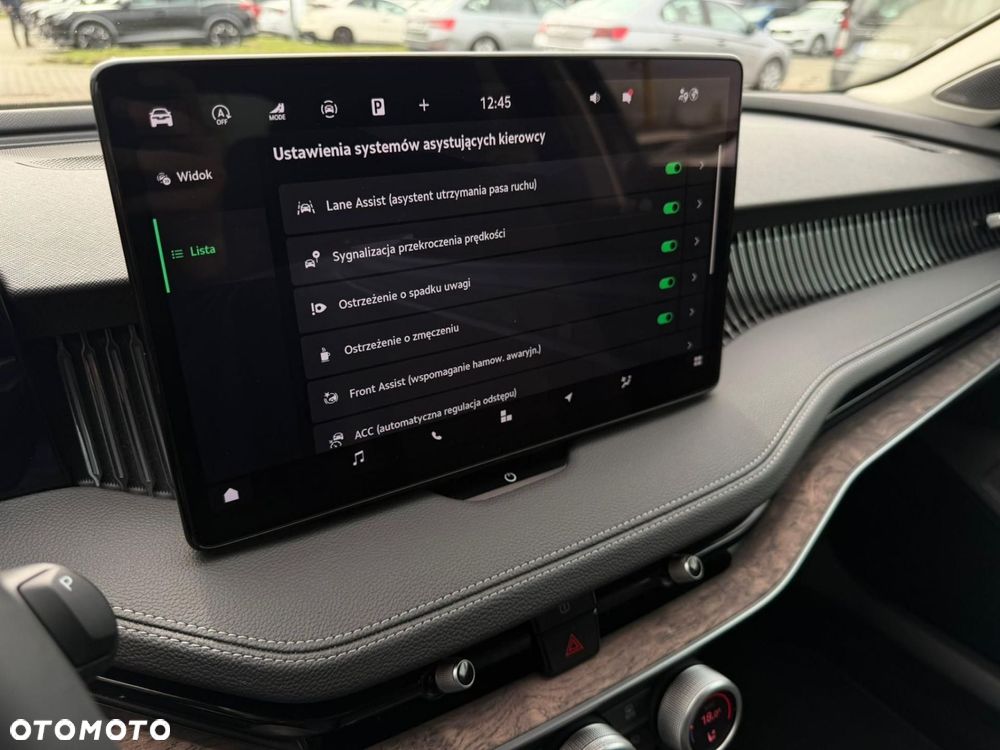 Skoda Superb 2.0 TDI SCR 4x4 L&K DSG - 17