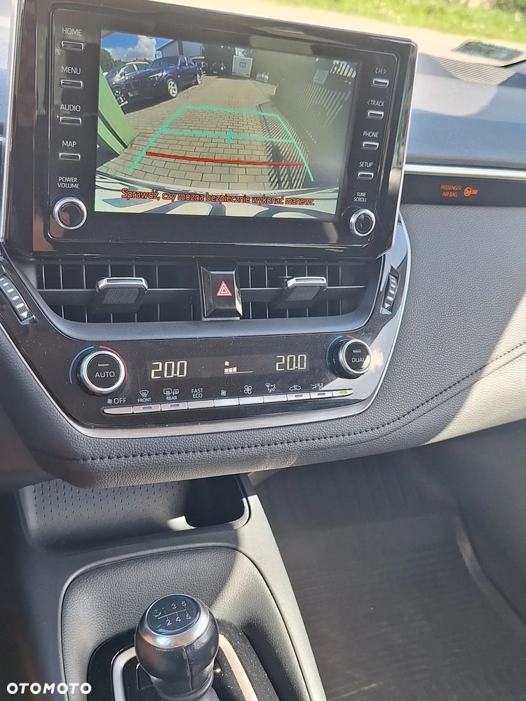 Toyota Corolla 1.6 Comfort - 9