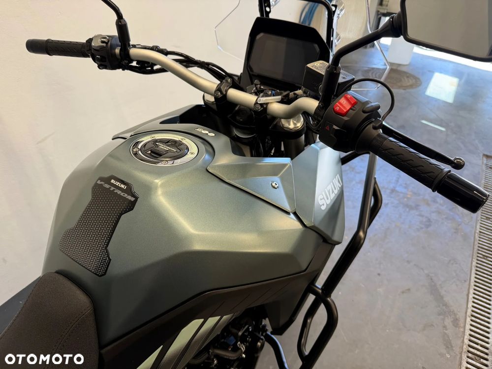 Suzuki V-STROM - 30