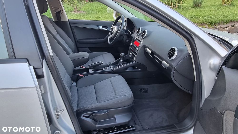 Audi A3 Sportback 1.6 Ambition - 22