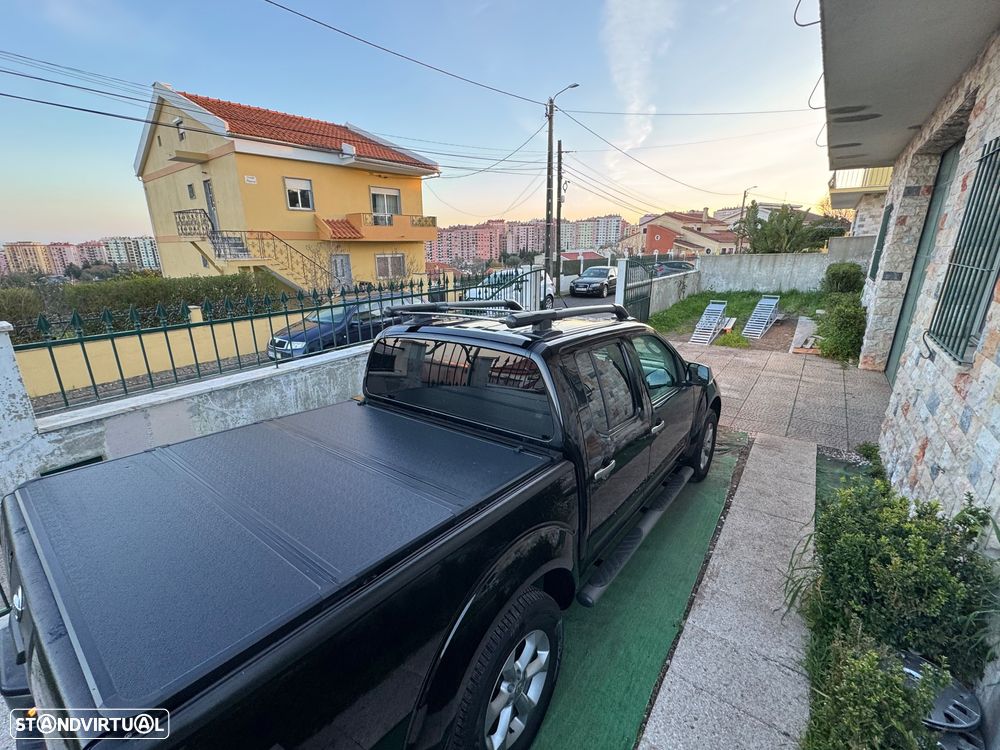 Nissan Navara 2.5 dCi CD LE Hi-Tech +P.Premium AT 4WD - 3