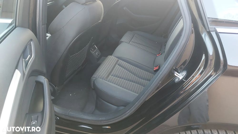 Audi A3 ack 1.5 35 TFSI Basic - 10