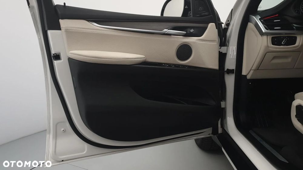 BMW X5 xDrive40e - 25