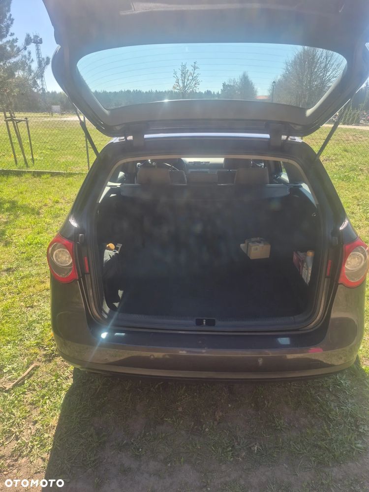 Volkswagen Passat 2.0 TDI Trendline DSG - 7