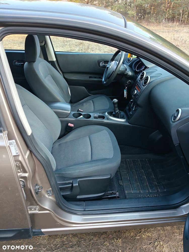 Nissan Qashqai 1.6 Visia - 13