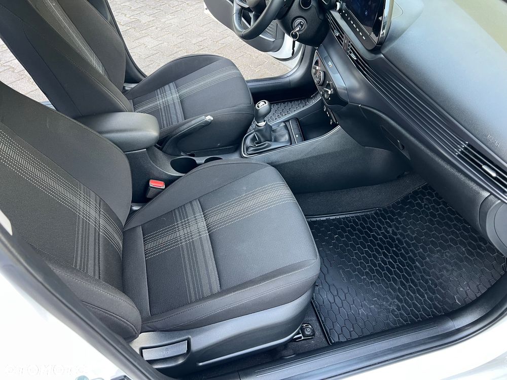 Hyundai i20 1.2 Select - 24