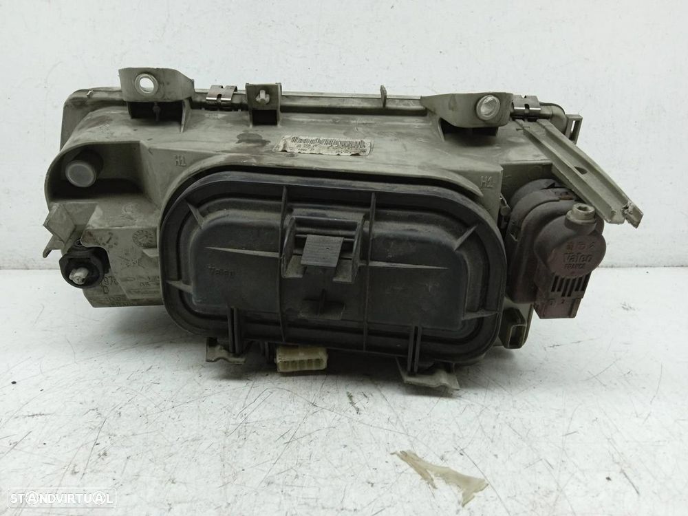 FAROL DIREITO FIAT ULYSSE 1995 - 2