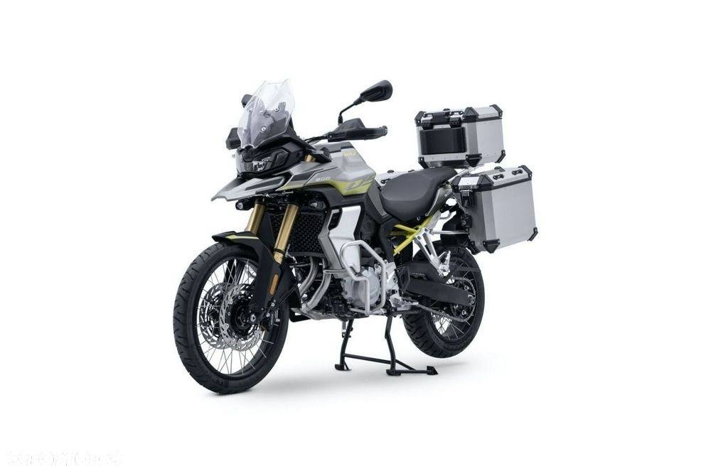 VOGE 900DSX - 9