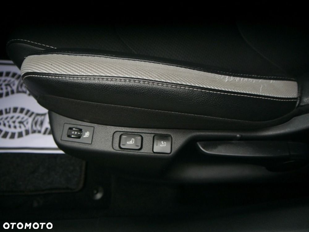 Citroën C4 e-HDi 110 Selection - 33