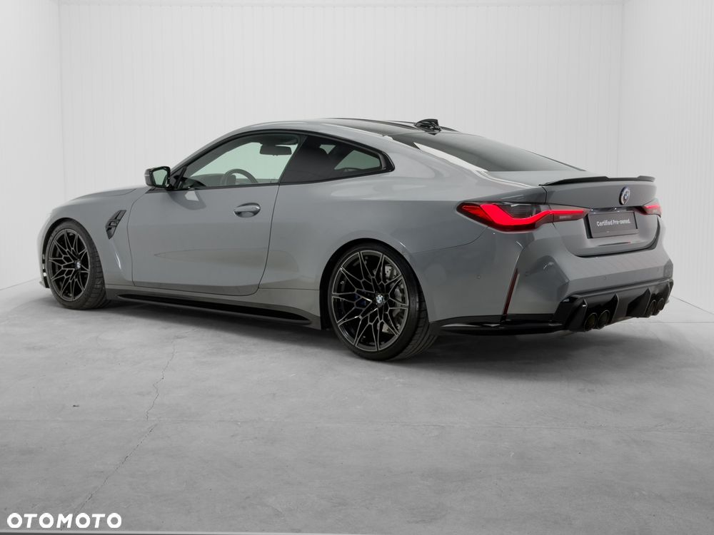 BMW M4 Competition - 4
