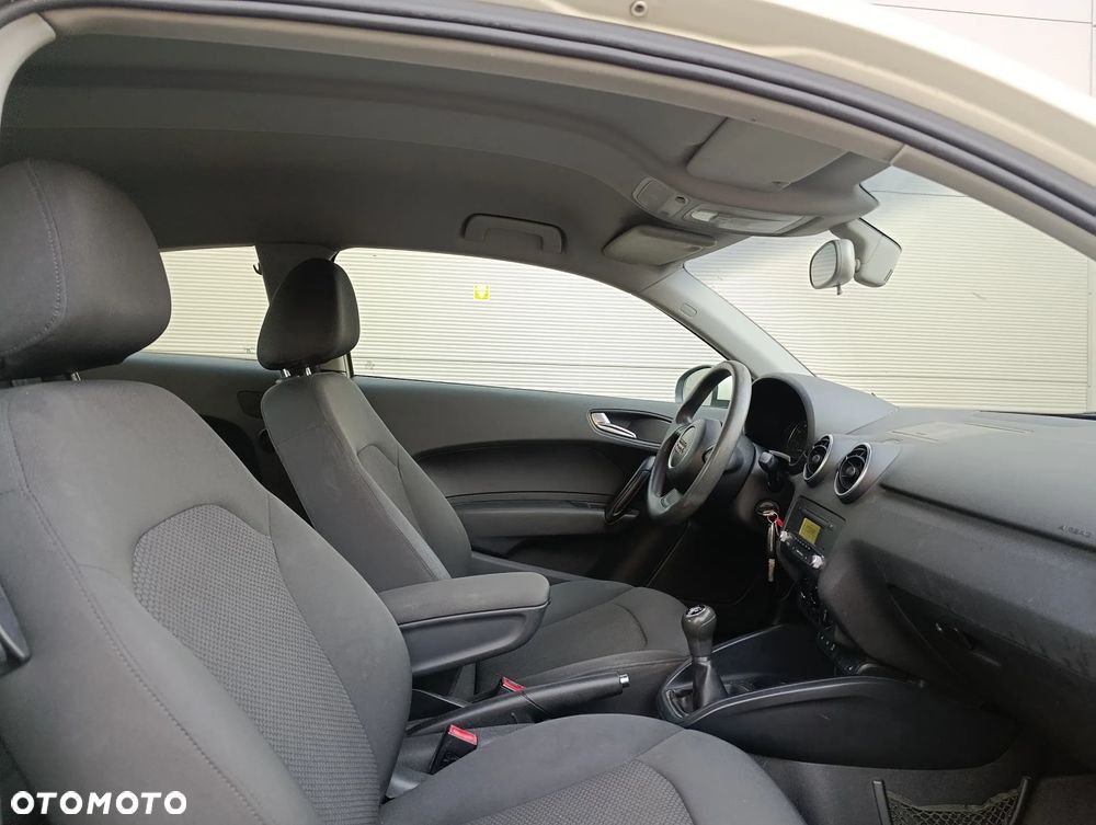 Audi A1 3-drzwiowe 1.2 TFSI Ambition - 17