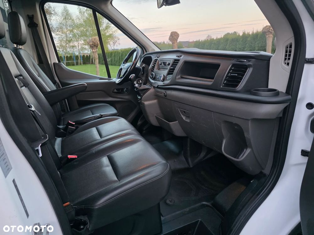 Ford Transit - 18