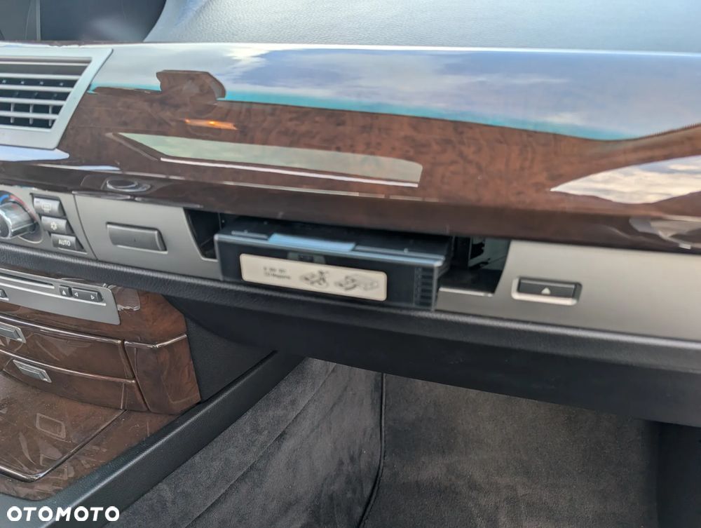 BMW Seria 7 730d - 31
