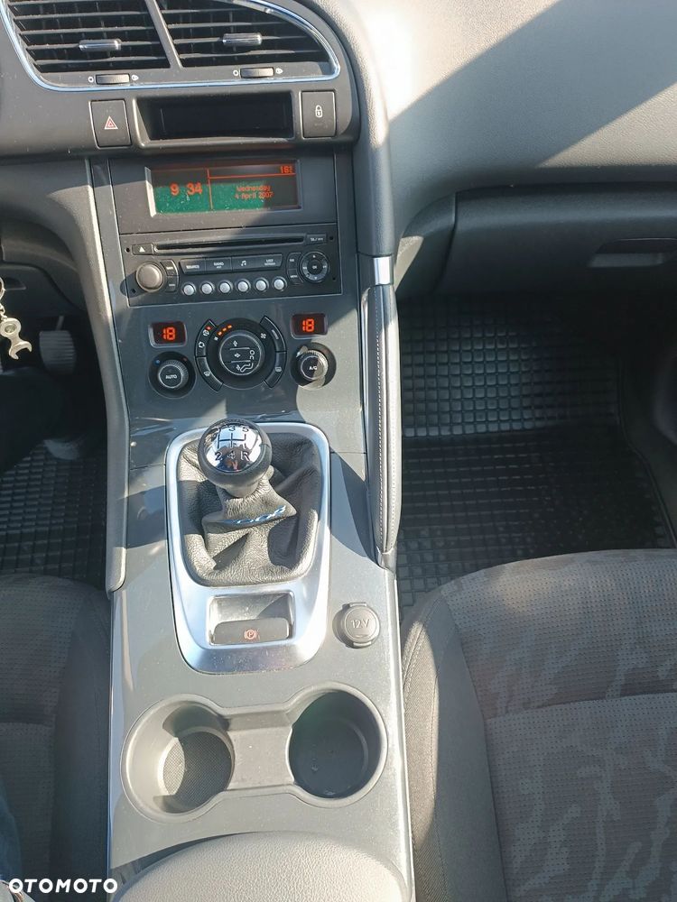 Peugeot 3008 120 VTi Style - 8
