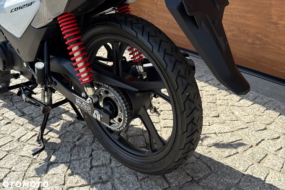 Honda CBF - 23