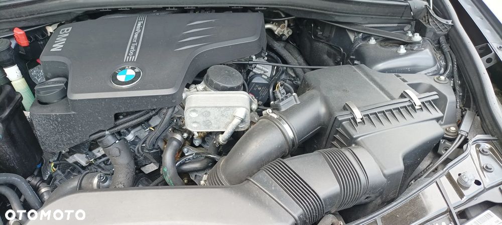 BMW X1 xDrive20i - 16