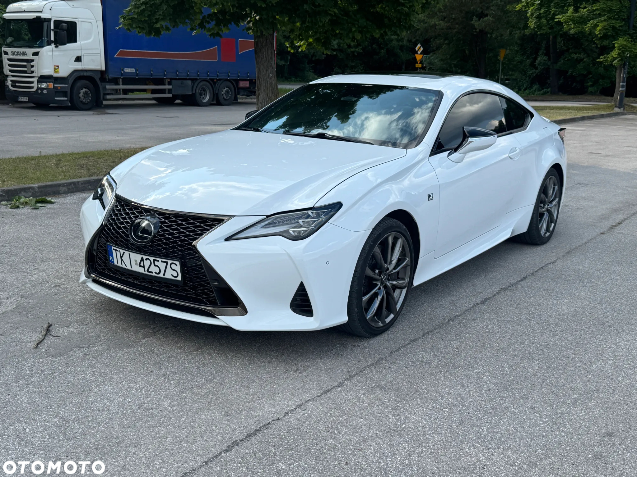 Lexus RC F Ultimate Edition - 2