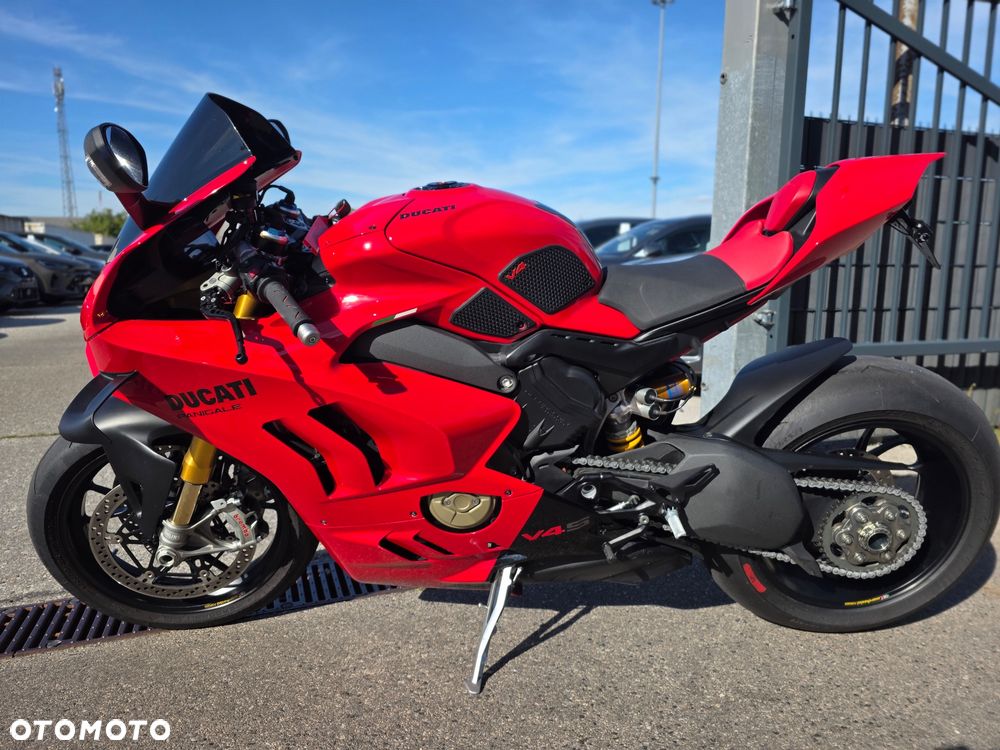 Ducati Panigale V4S - 1