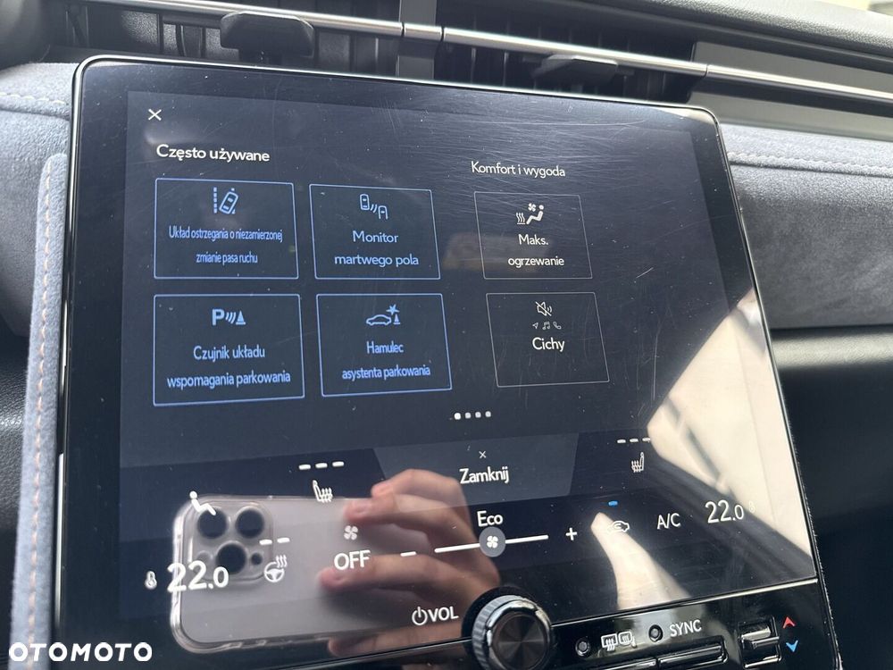 Lexus LBX 1.5 Hybrid Cool - 16