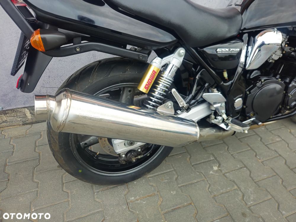 Suzuki GSX - 8