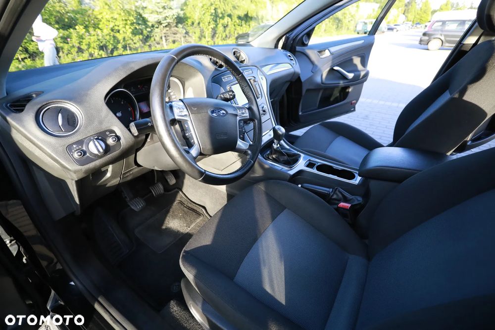 Ford Mondeo 2.0 TDCi Silver X - 13