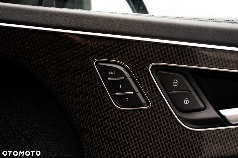 Audi SQ8 - 20