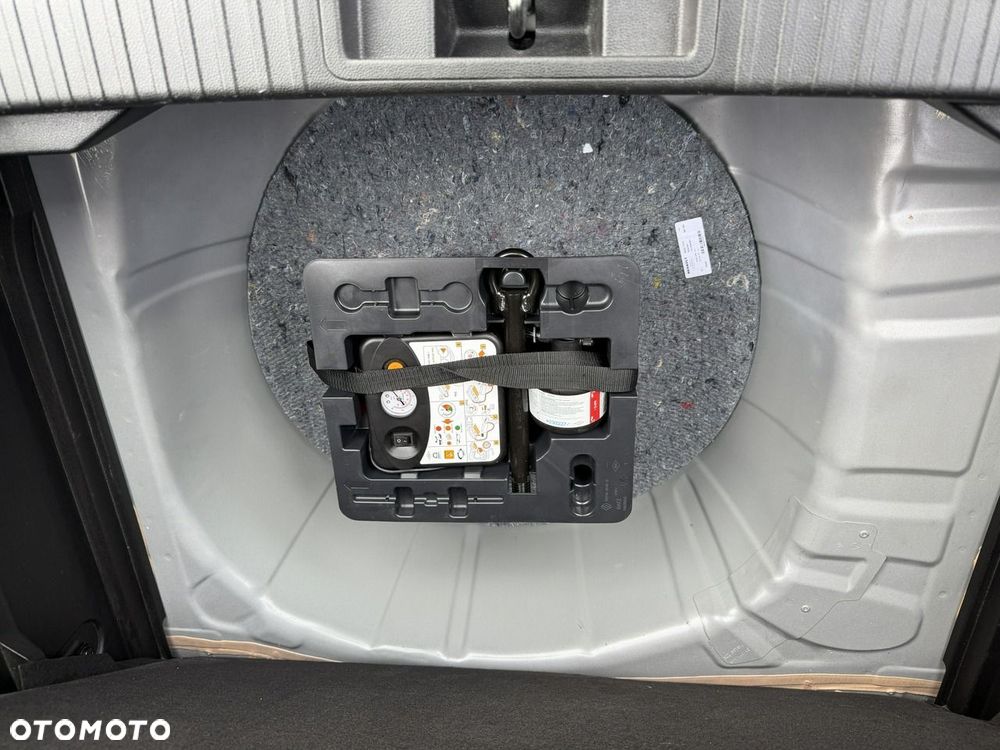 Renault Captur - 36