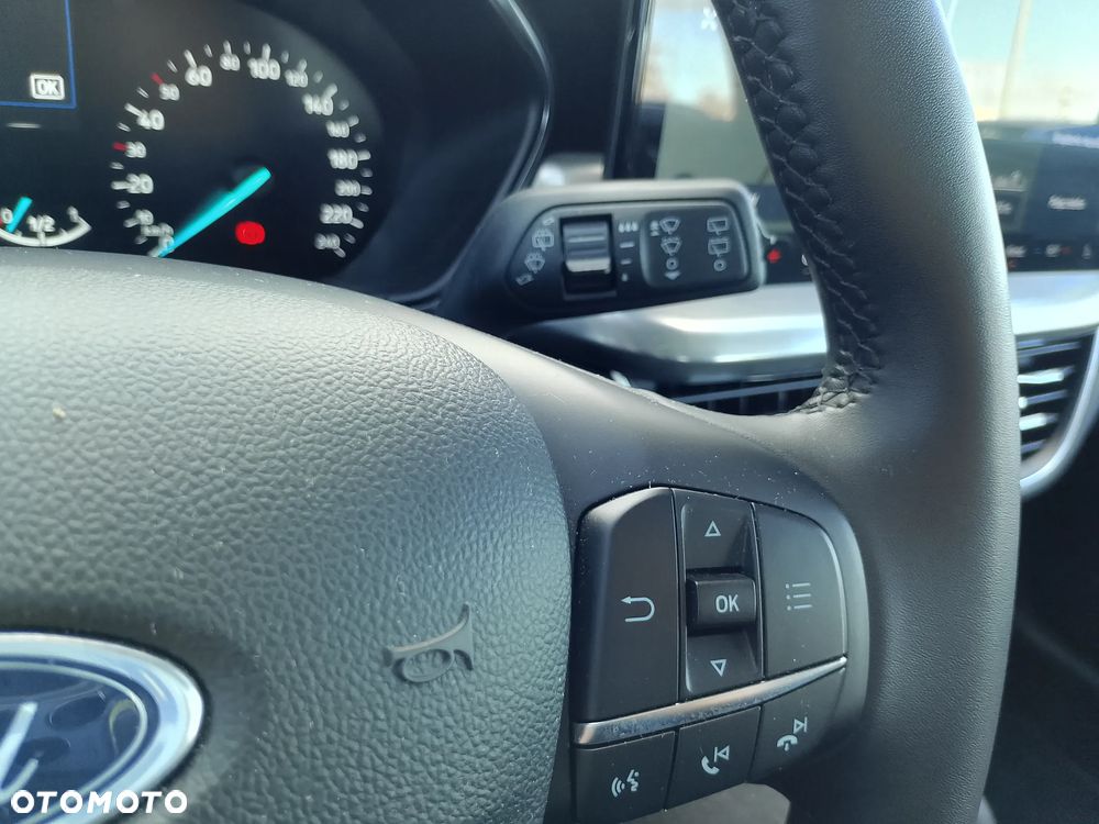 Ford Focus 1.0 EcoBoost mHEV Titanium - 23