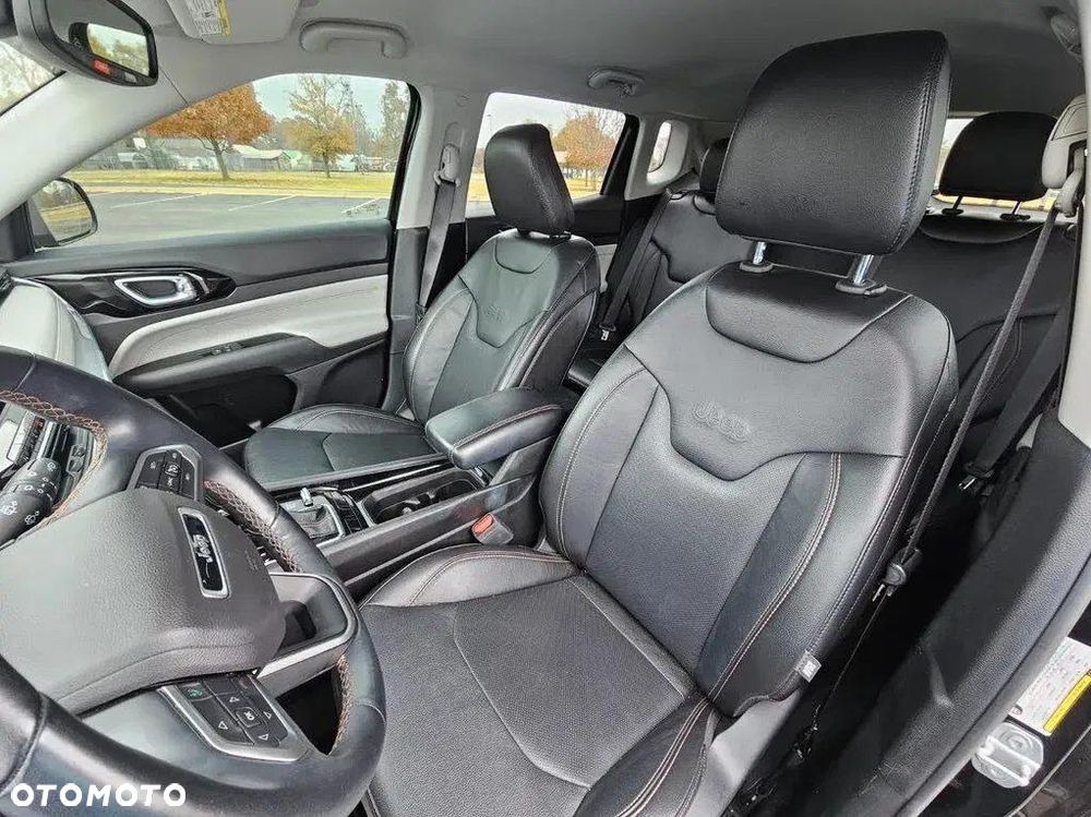 Jeep Compass - 9