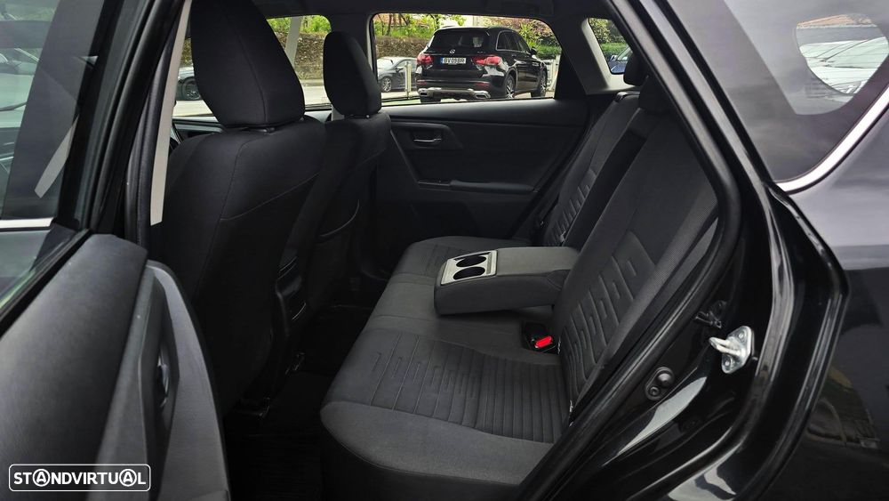 Toyota Auris 1.4 D-4D - 13