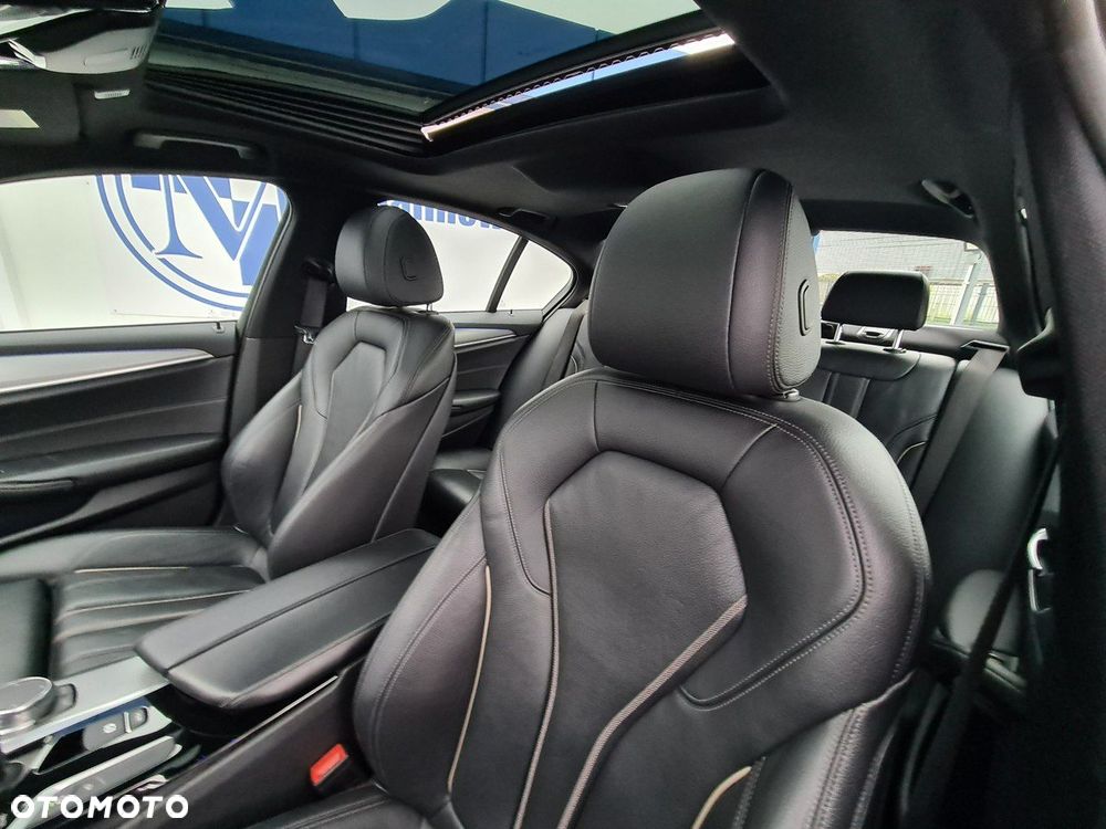 BMW Seria 5 530d xDrive M Sport sport - 28