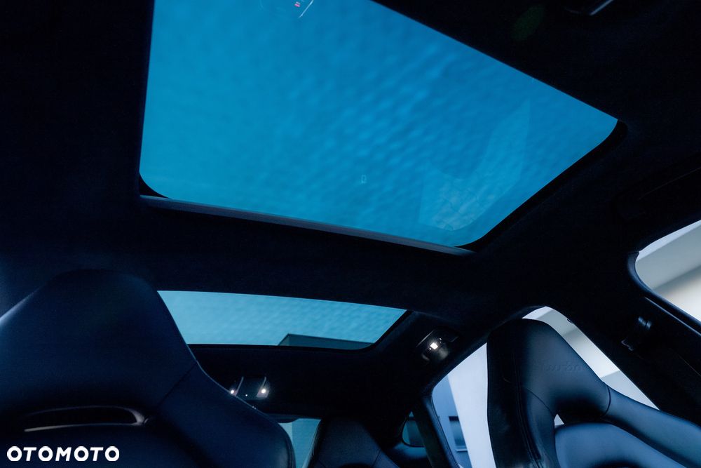 Porsche Panamera Turbo - 19