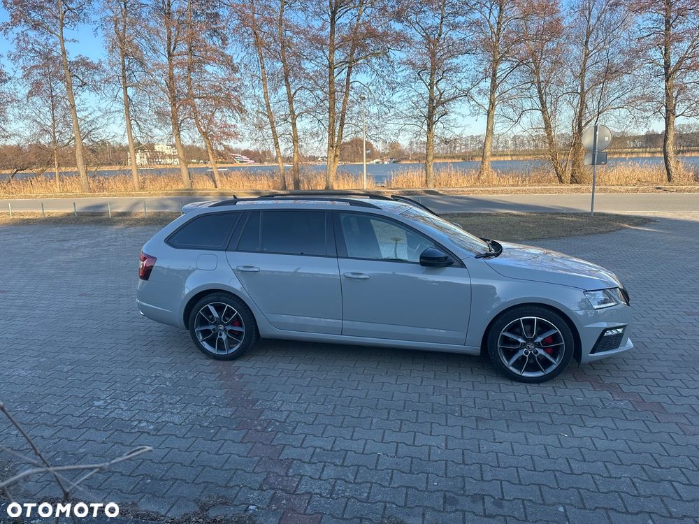 Skoda Octavia 2.0 TDI DSG RS - 6
