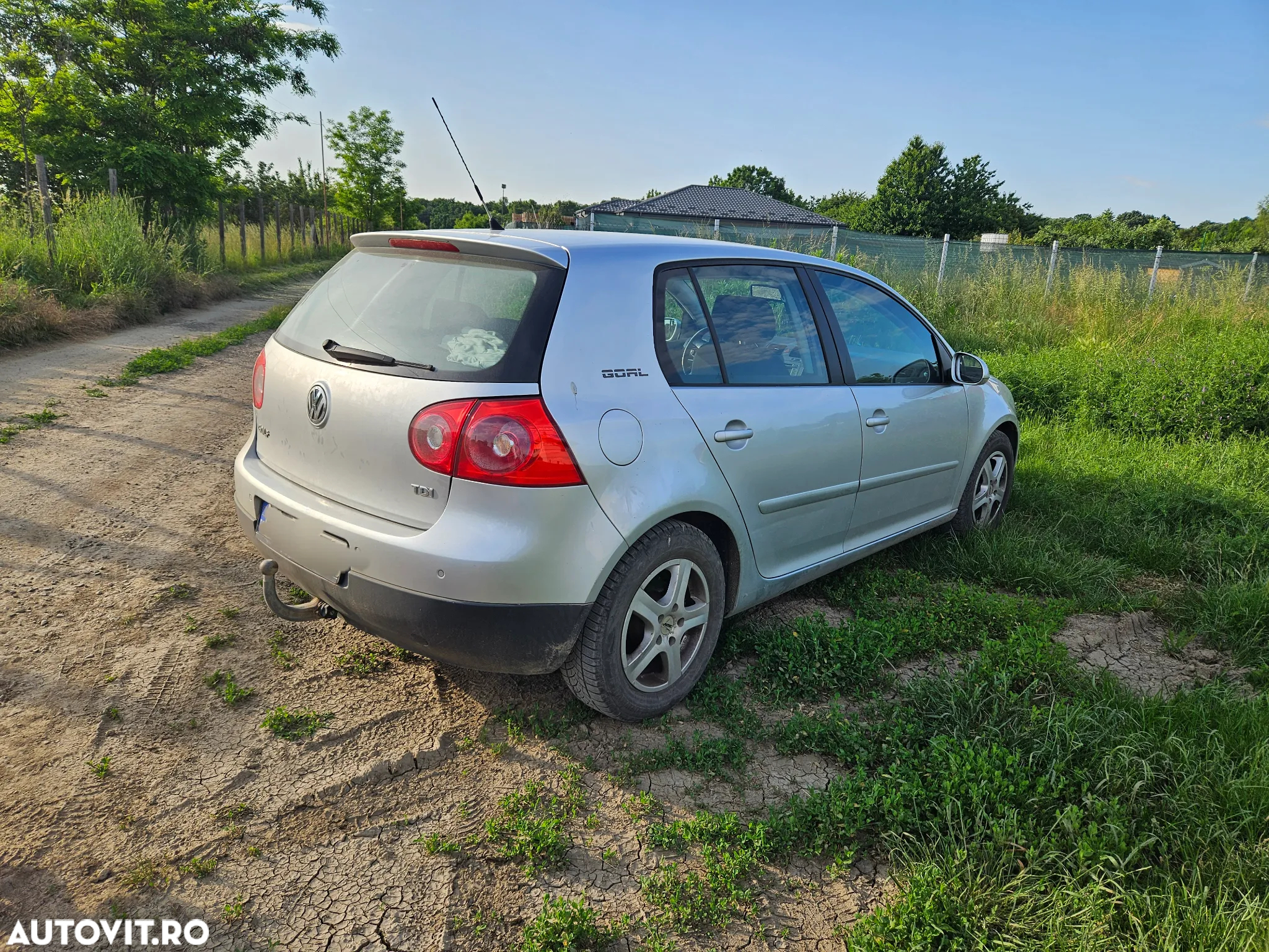 Volkswagen Golf - 2