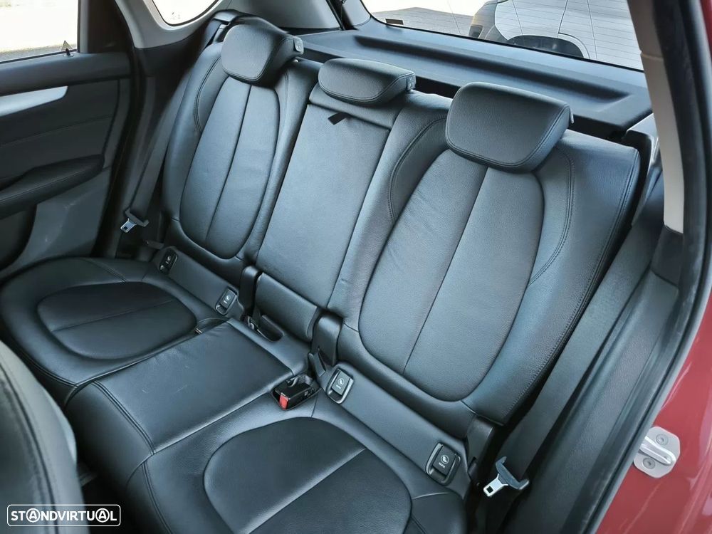 BMW 216 Active Tourer d Line Luxury - 32