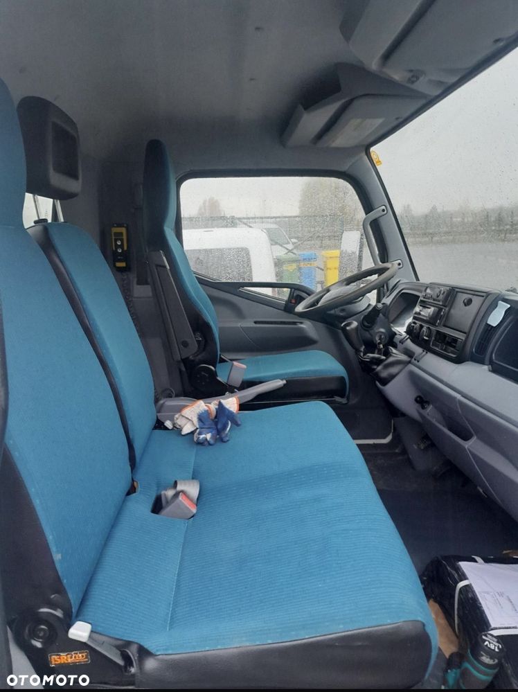 Mitsubishi Fuso Center - 10