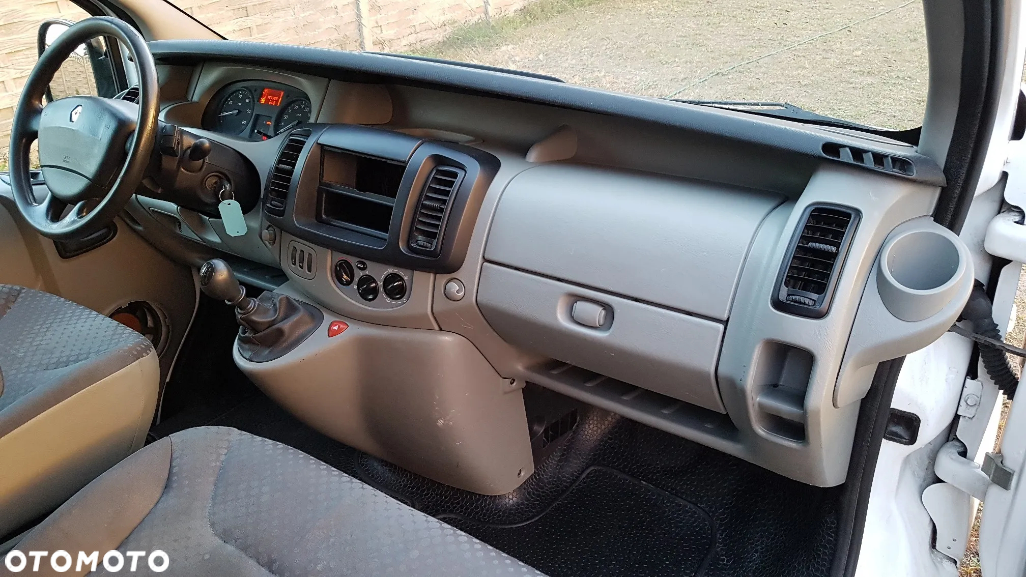 Renault Trafic - 9