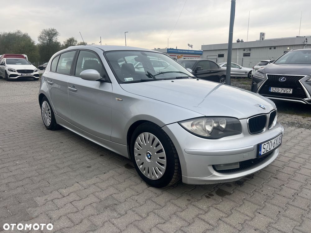 BMW Seria 1 118d DPF - 1