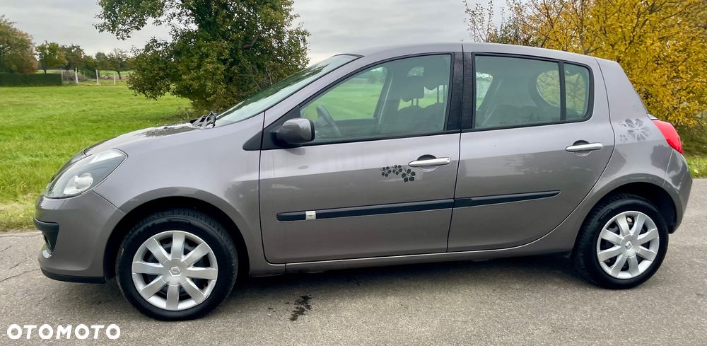 Renault Clio 1.2 16V Authentique - 7