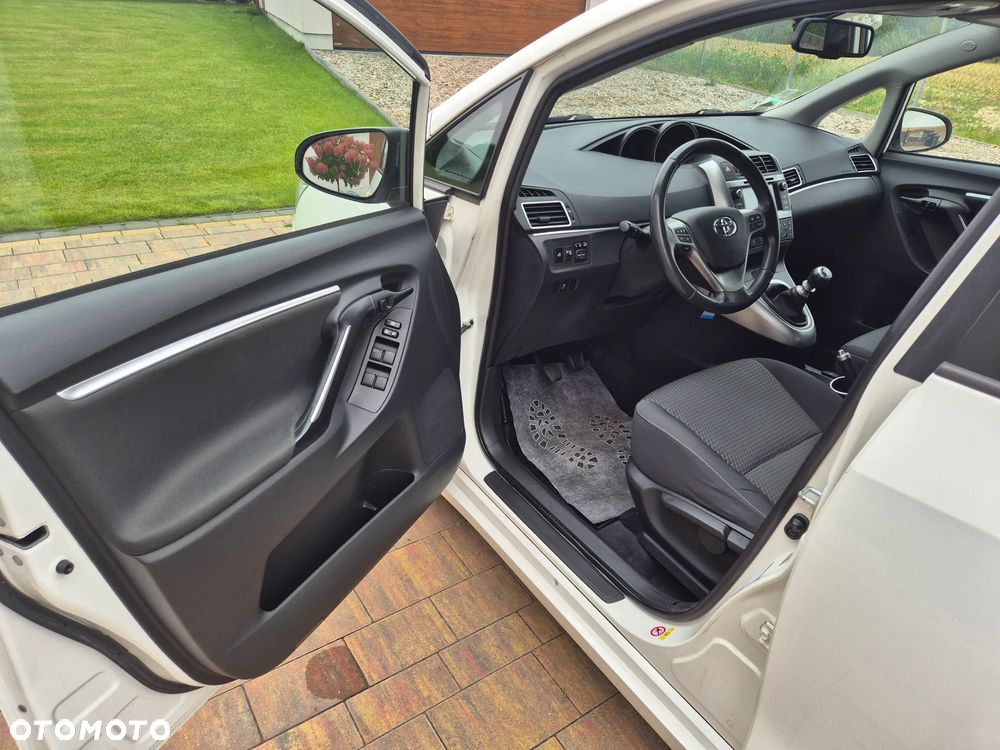 Toyota Verso 1.6 D-4D Premium - 20
