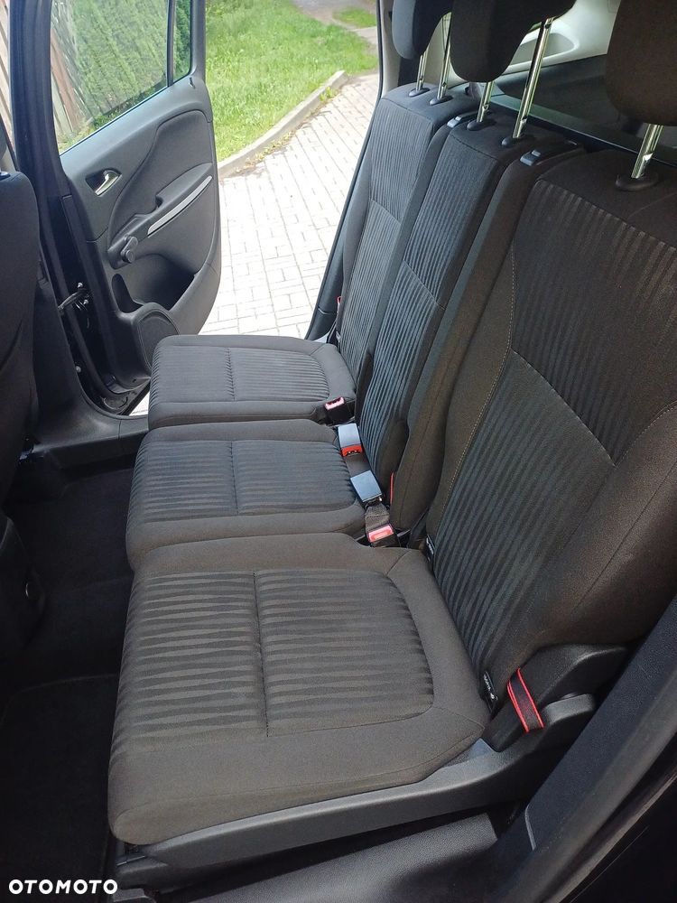 Opel Zafira - 24