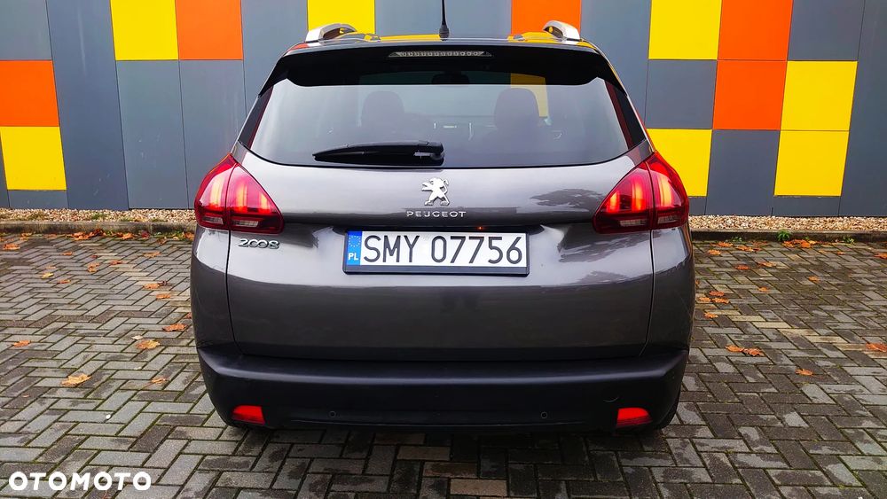 Peugeot 2008 1.2 Pure Tech Style - 4