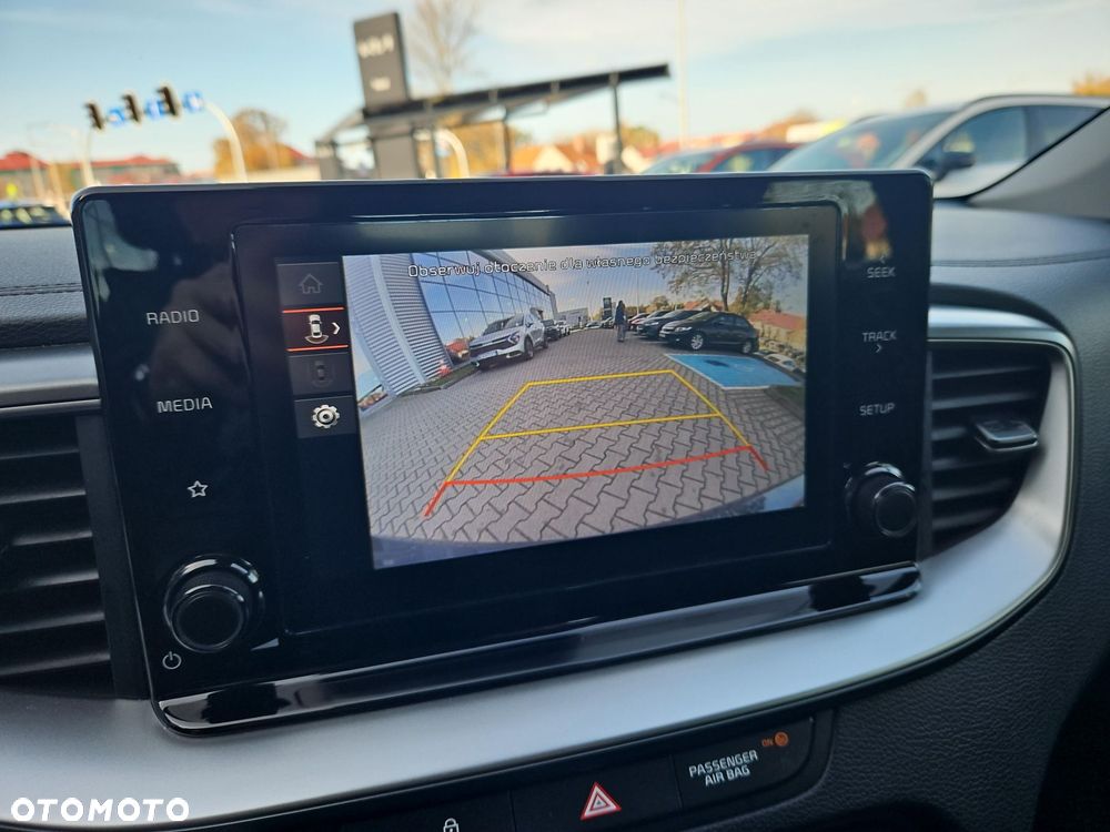 Kia Ceed 1.5 T-GDI M - 25