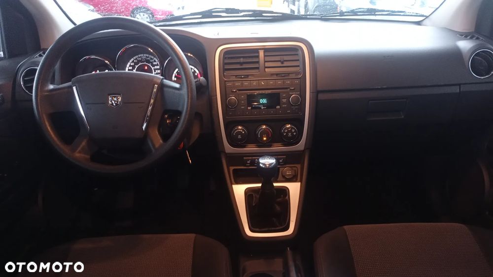 Dodge Caliber 2.0 SXT - 34