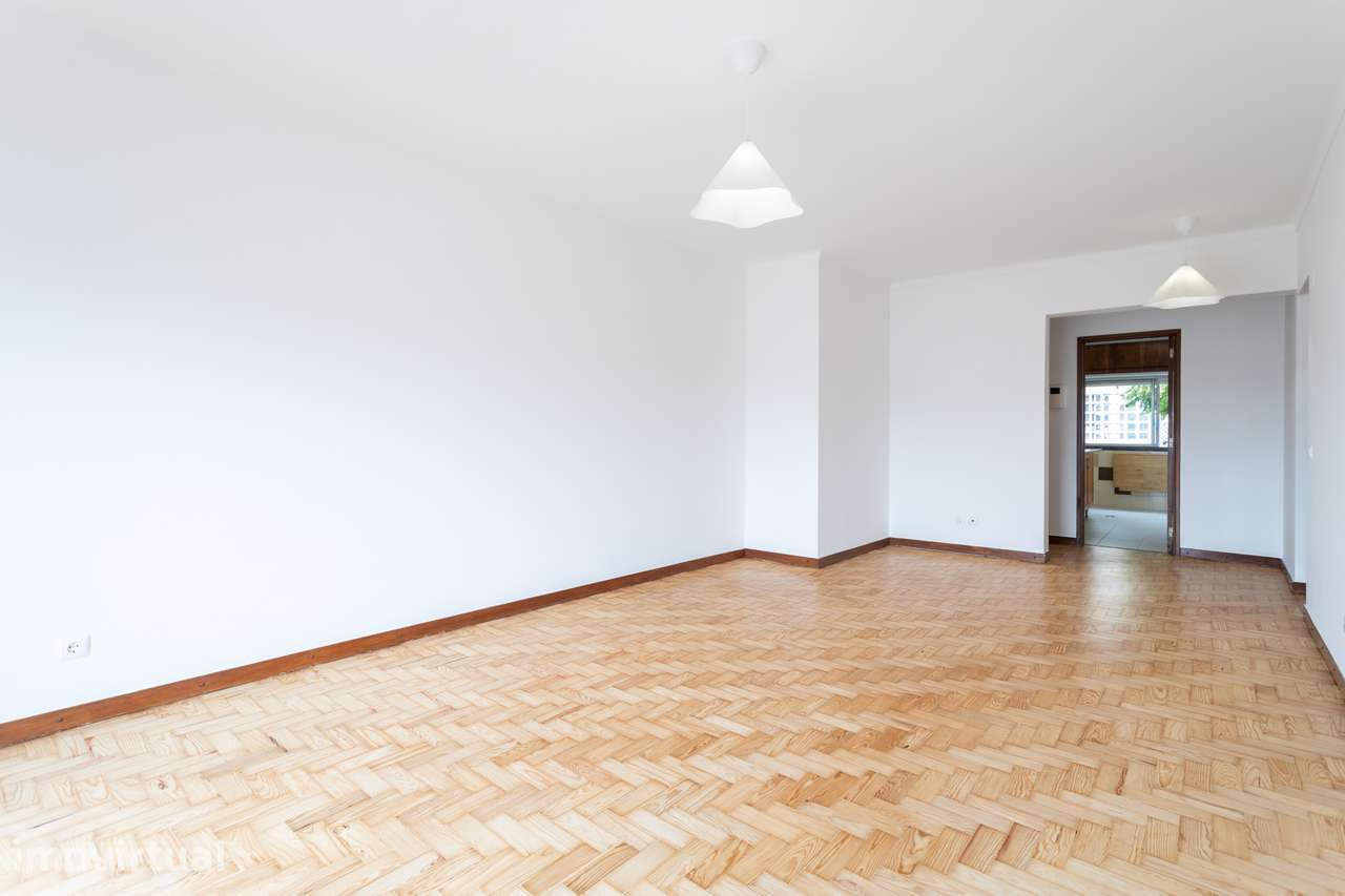 Apartamento T2 com Garagem em Paço de Arcos - Grande imagem: 5/24
