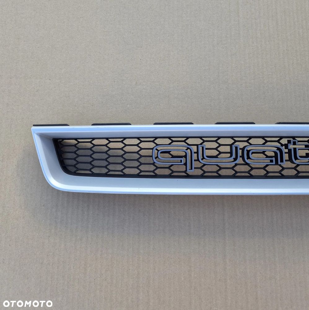 GRILL ATRAPA QUATTRO AUDI RS7 4G8 LIFT 15-18 ORYGINAŁ IDEALNA - 2