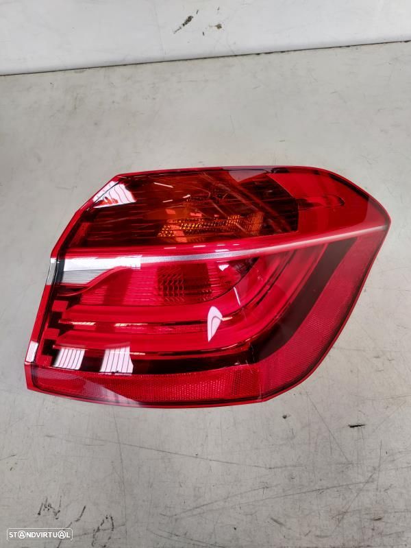 Farolim Direito Do Painel Lanterna Tras Stop Drt Bmw 2 Active Tourer ( - 1