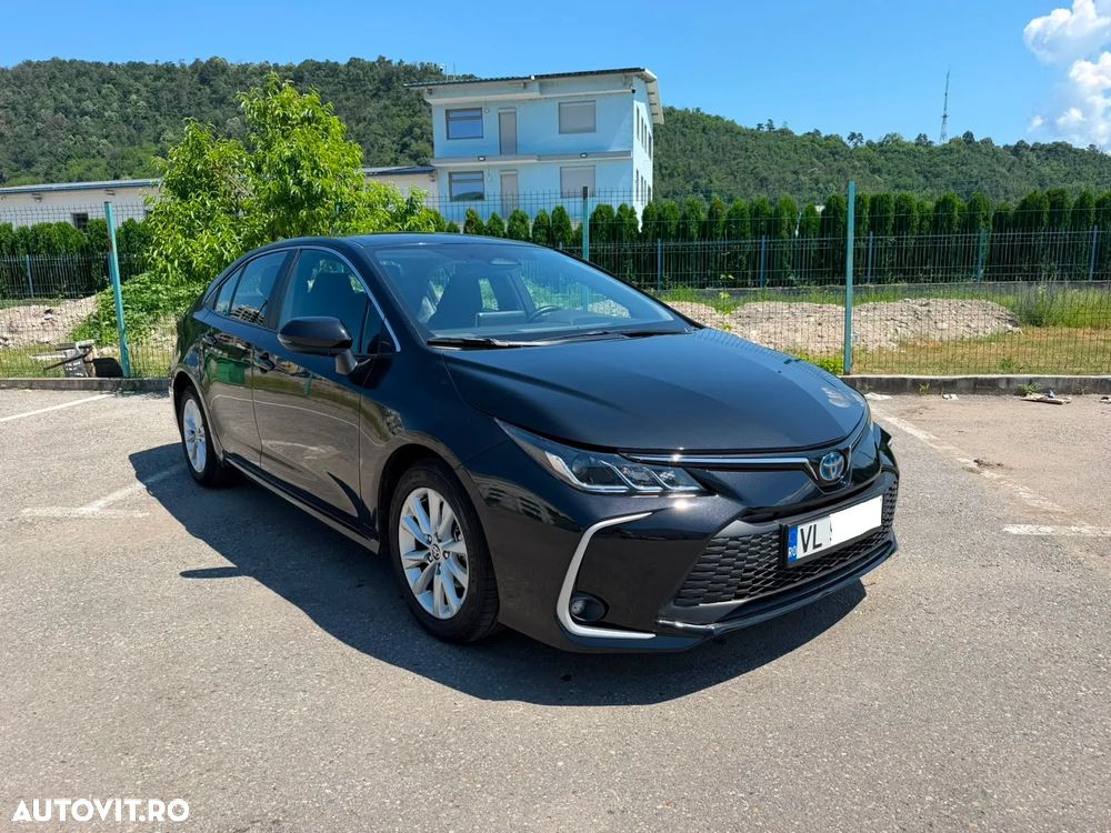 Toyota Corolla 1.8 HSD Business - 11